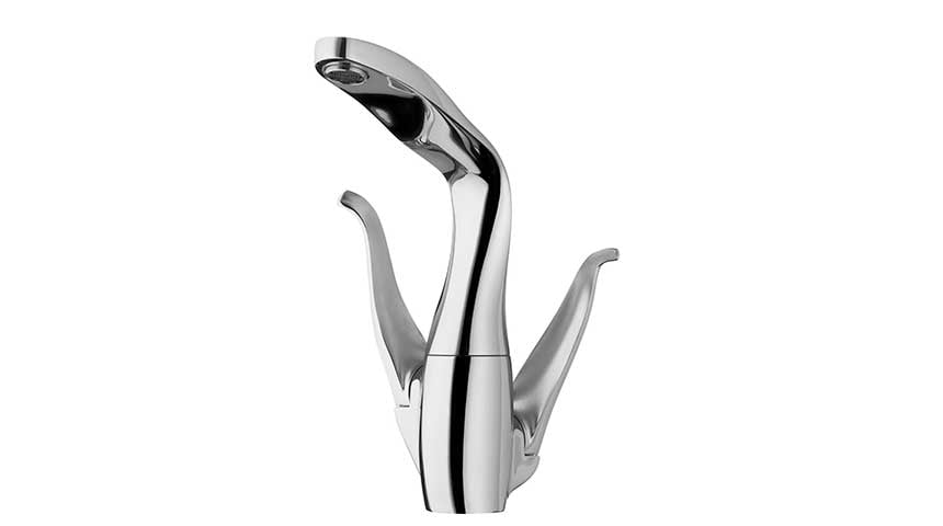 With its distinctive look, ALESSI Swan by HANSA is the ideal fitting for high-end kitchens with high design standards. Nature acted as the model for creator Mario Trimarchi in its development. The fitting's elegant operating levers are inspired by the wings of a swan. Photo: Hansa Armaturen GmbH