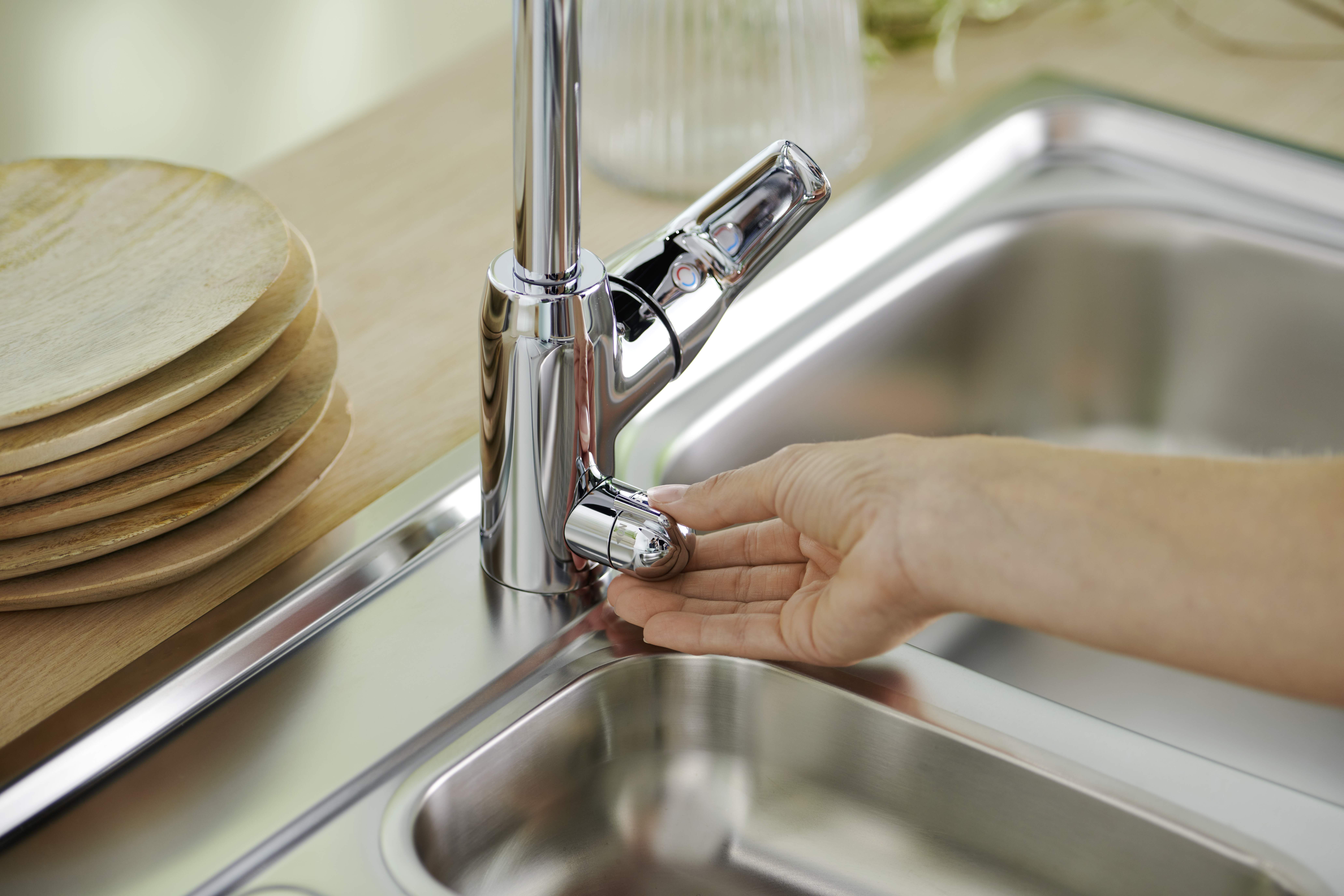 From mechanic switches to electronic shut-off valves – Here’s all you need to know about dishwasher valves